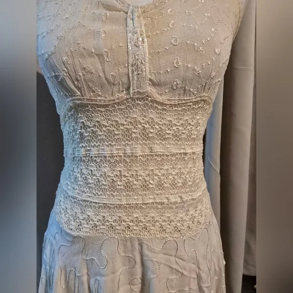 Elegant Sequin Cream Halter Dress - Picture 5 of 8